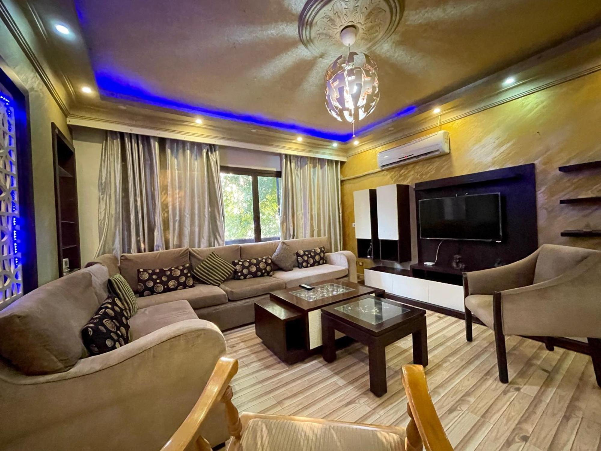 Apartment Cozy 2br - Retreat In Degla Maadi Cairo